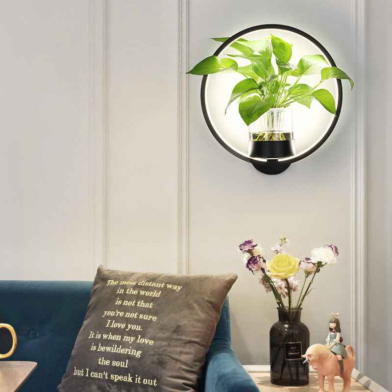 Decorative wall lamp on background wall - EZEEGET