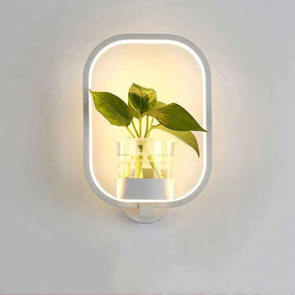 Decorative wall lamp on background wall - EZEEGET